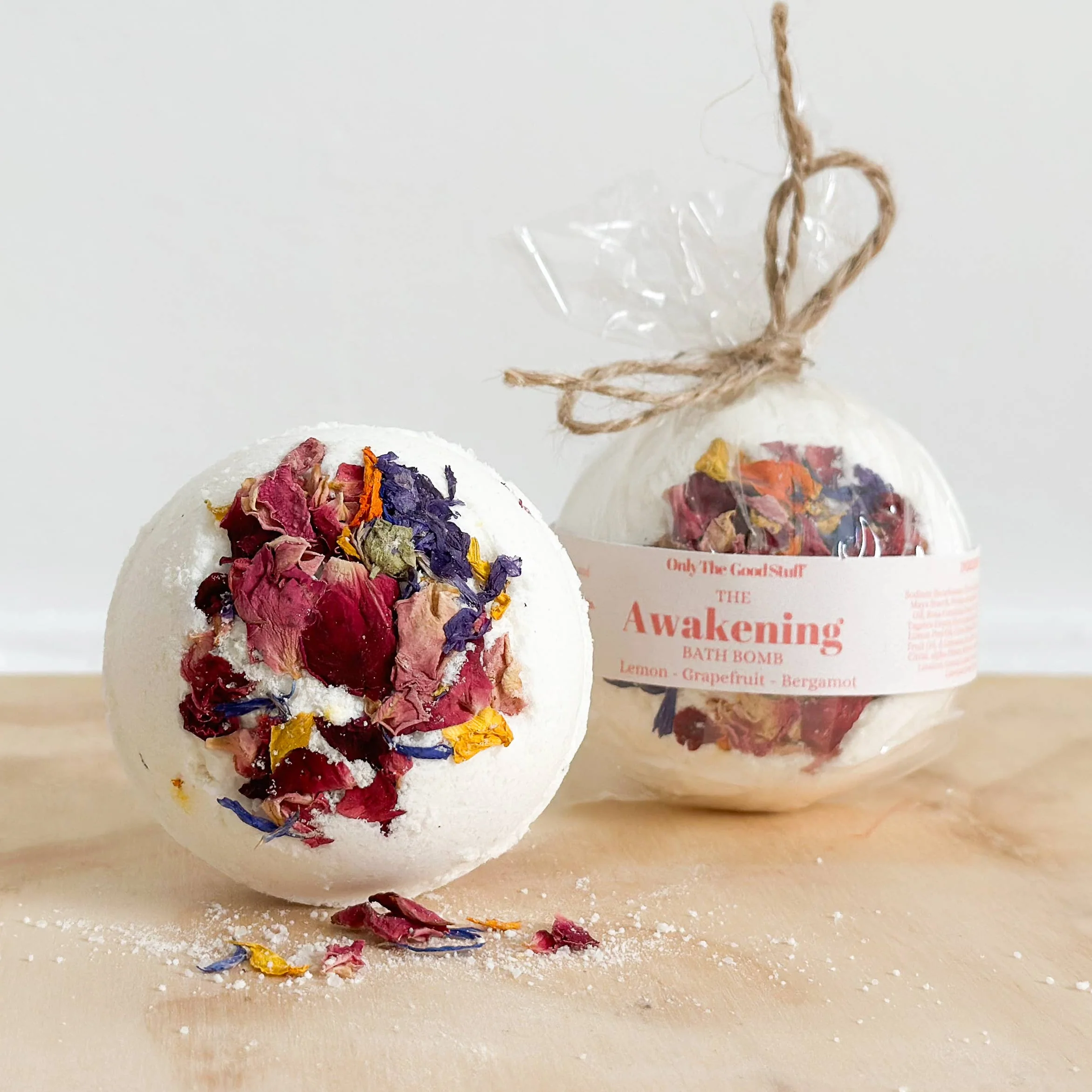 Botanical Bath Bomb : Awakening – Grapefruit, Lemon & Bergamot - Image 2