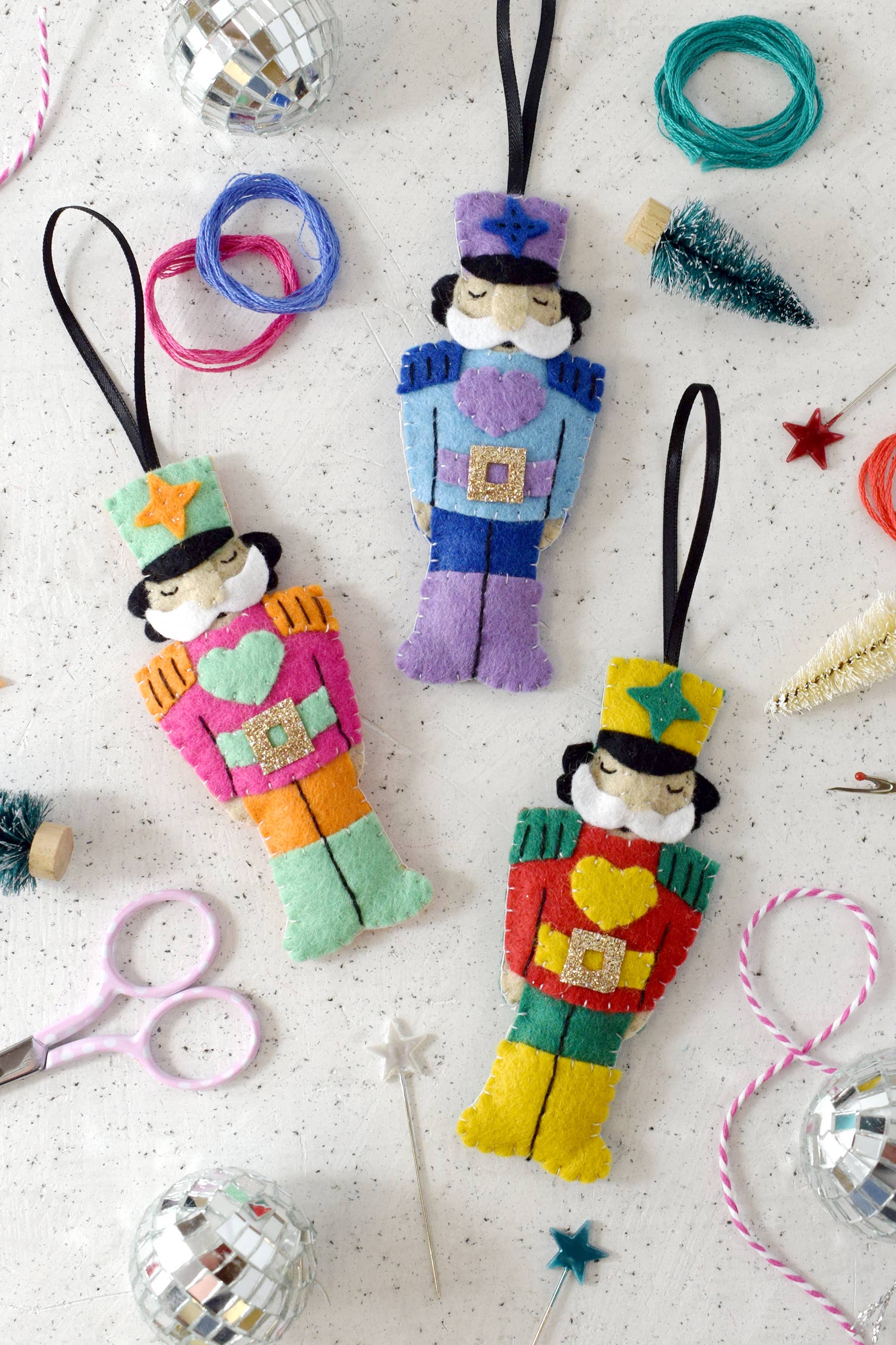 Rainbow Nutcrackers Felt Decoration Kit - Image 3