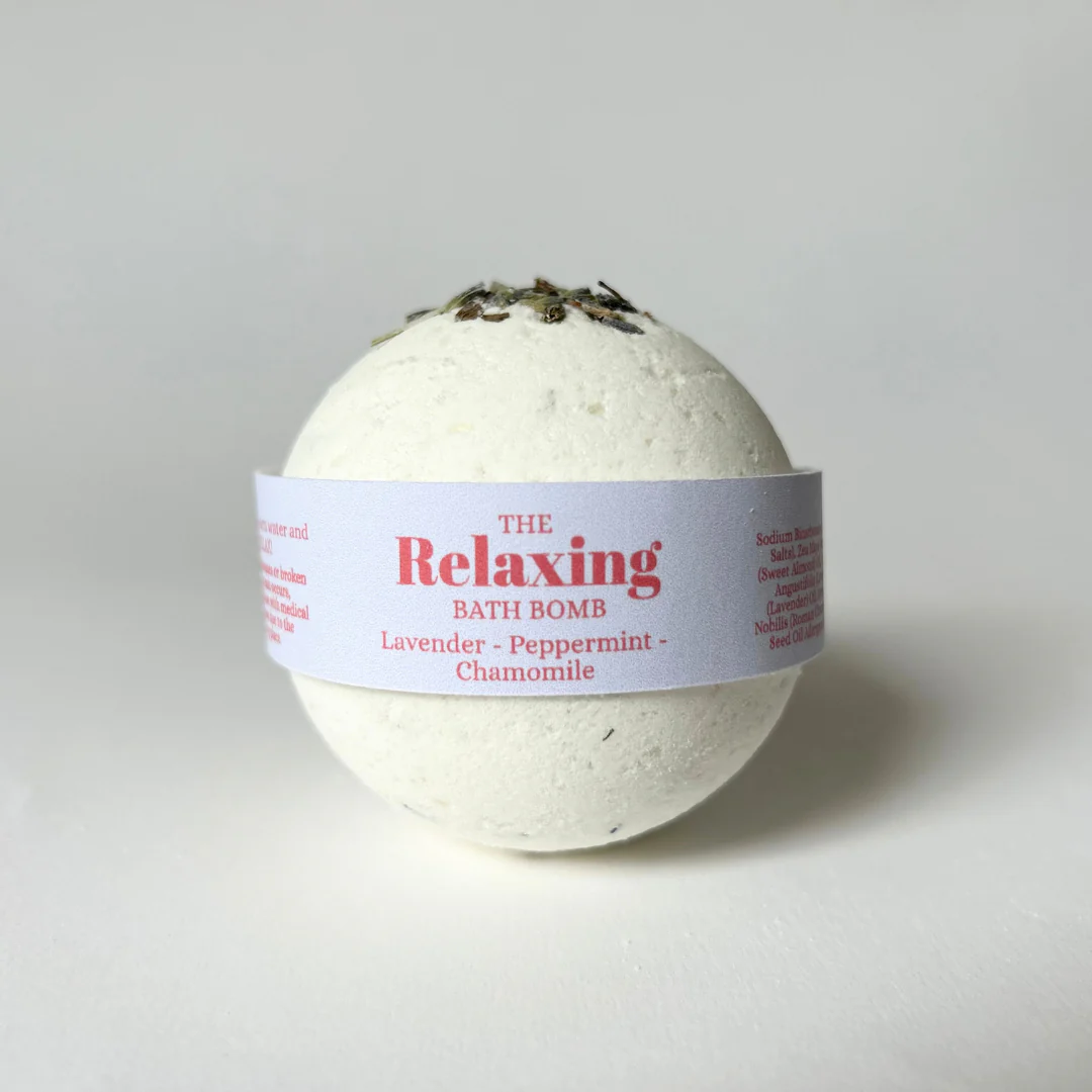 Botanical Bath Bomb: Relaxing - Lavender, Chamomile & Peppermint - Image 3