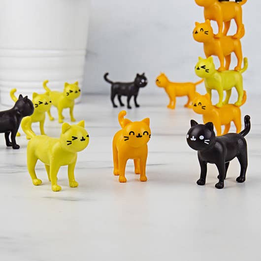 Stack the Cats – Catastrophe Purrfectly Fun Balancing Game - Image 2
