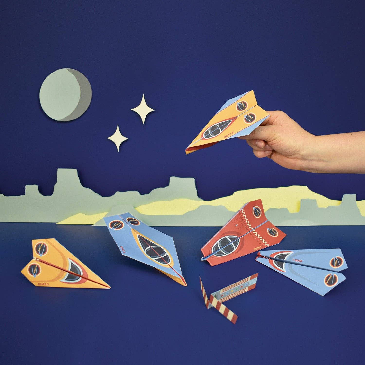 Create Your Own Delta Force Flyers Craft Kit