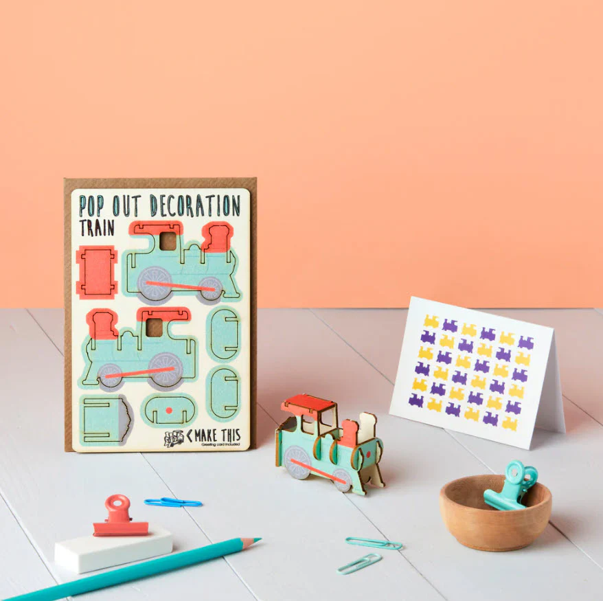Pop Out Train Decoration and Greetings Card - Image 2