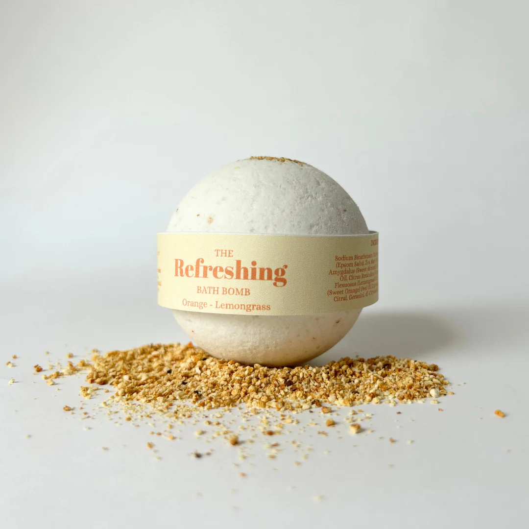 Botanical Bath Bomb: Refreshing – Sweet Orange & Lemongrass - Image 3